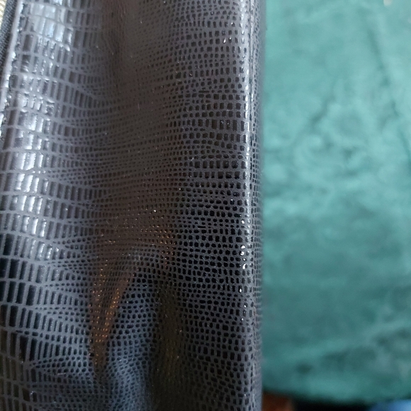 Lancome Round Cosmetic Bag - Picture 7 of 12